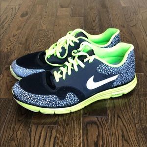 Men’s Nike lunarlon shoes size 12